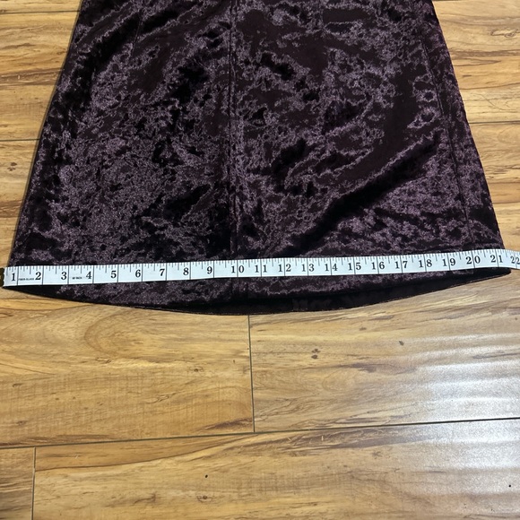 Velvet Purple Skirt - Picture 3 of 5
